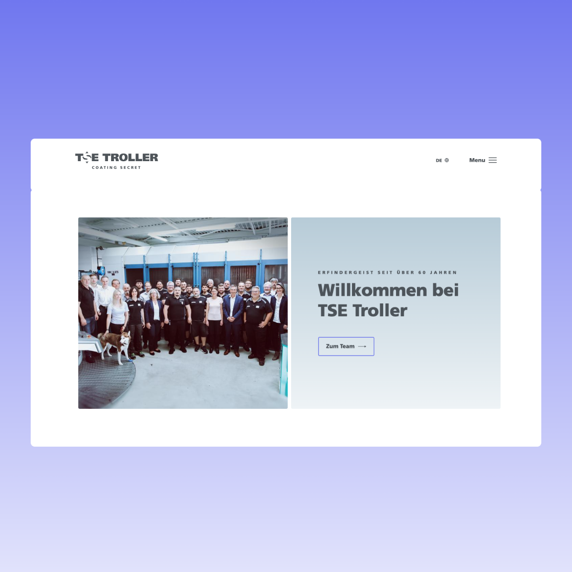 Screenshot der Teamseite mit Gruppenbild und Willkommensnachricht auf violettem Hintergrund.