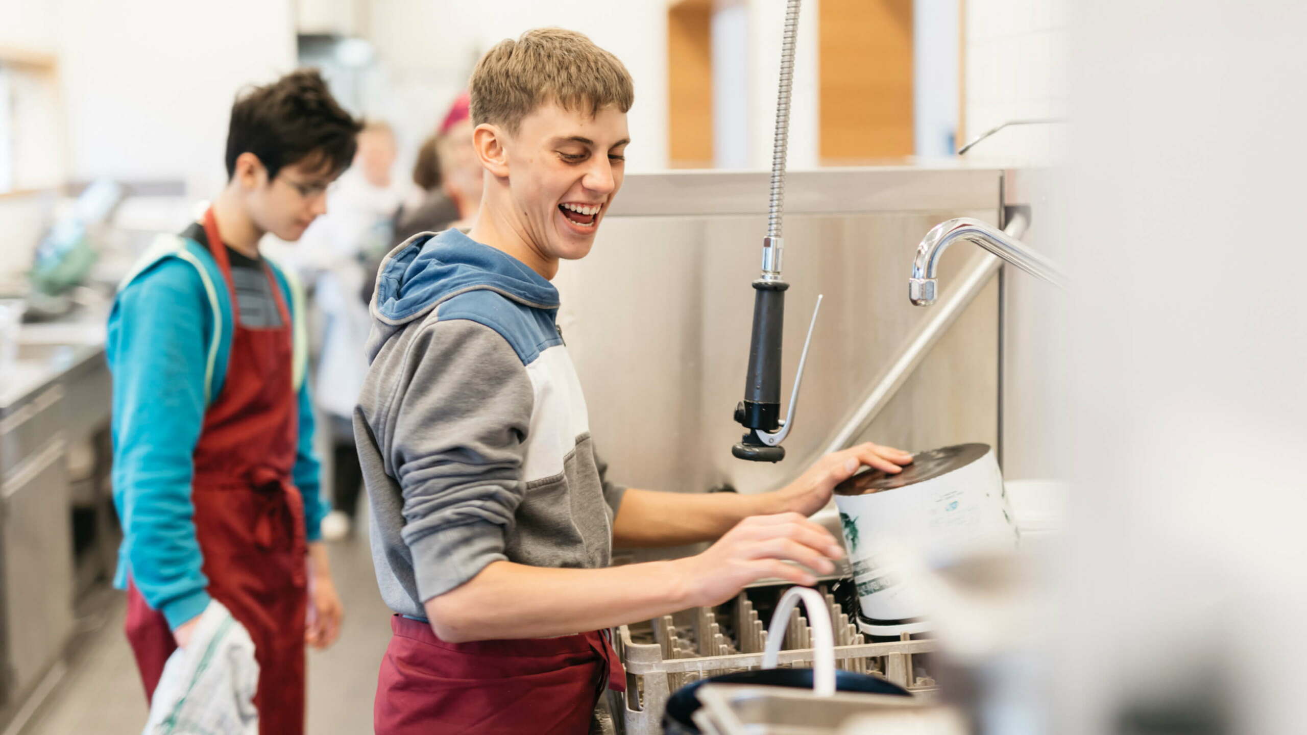 HPS Heilpädagogische Schule der Region Thun HPS Heilpädagogische Schule der Region Thun