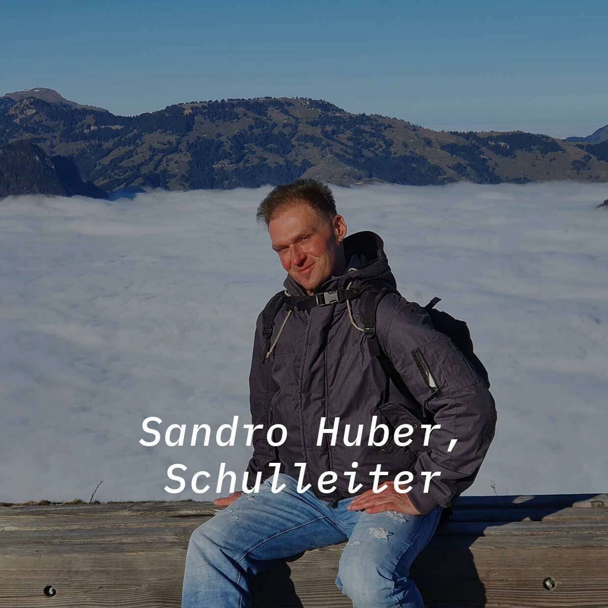 PlayIces Persona Persona 1: der auftraggebende Schulleiter